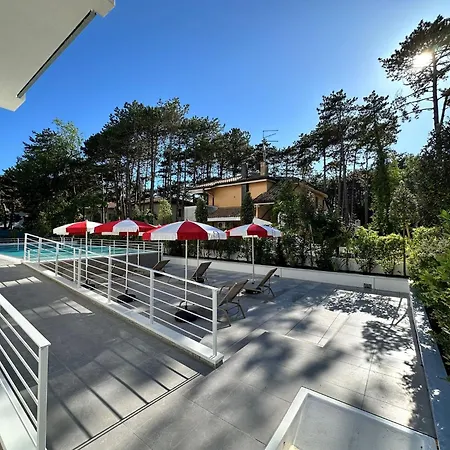 Terme With Pool Apartment Bibione