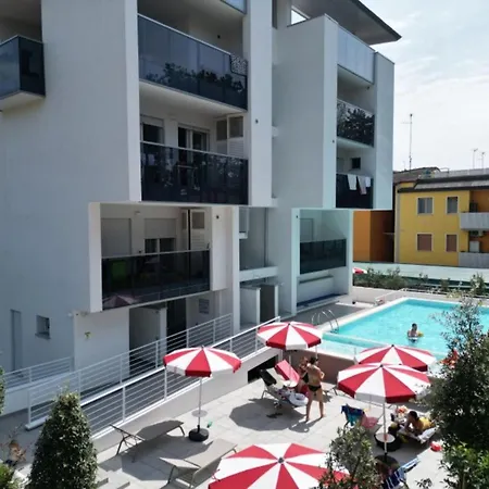 Apartamento Terme With Pool Bibione